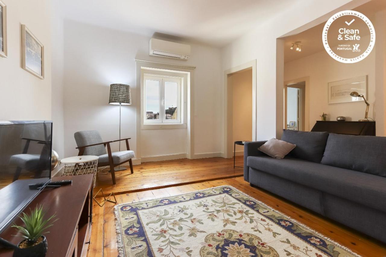 Chiado Views By Homing Apartment Lisbon Bagian luar foto
